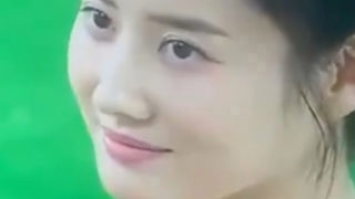 功夫女足里的这个演员是谁啊？虽然没有几句台词，但给我印象深刻！说话有特点，而且还好看～