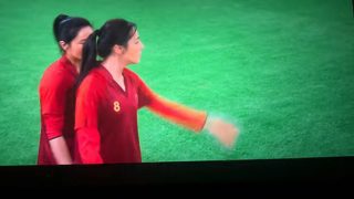 迪丽热巴主演的功夫女足里的暴打小偷队片段