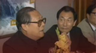 《纪念江泽民同志诞辰100周年大会举行》热播资讯