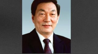 《朱镕基同志遗体18日火化》影视推荐